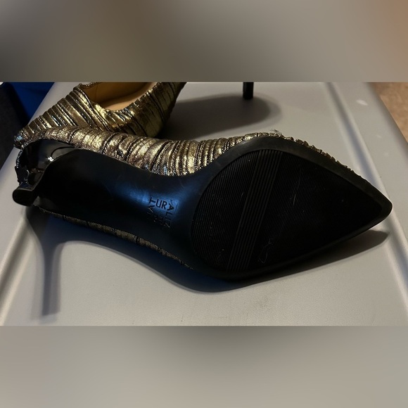 Naturalizer Anna‎ Gold Pleated High Heels Womens Size 11 Wide 3.5 inch heel - Picture 4 of 6